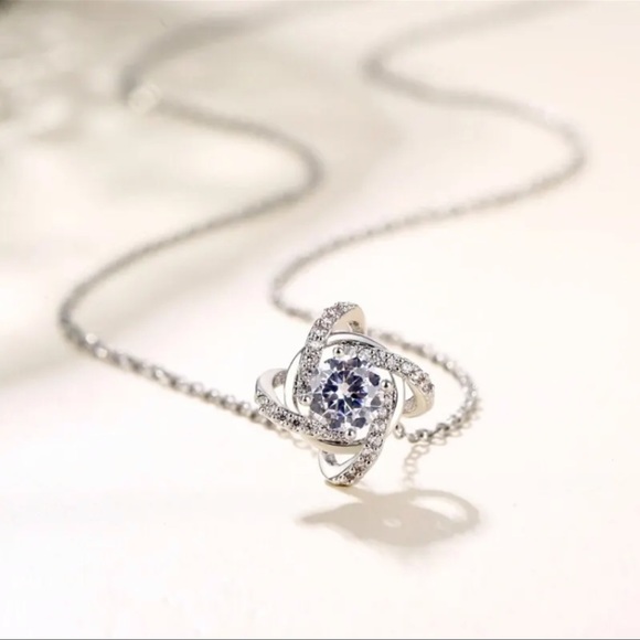 Wind Star Four Leaf Clover sterling silver Diamonds Brass Pendant necklace NIB 🎁 - Picture 3 of 6